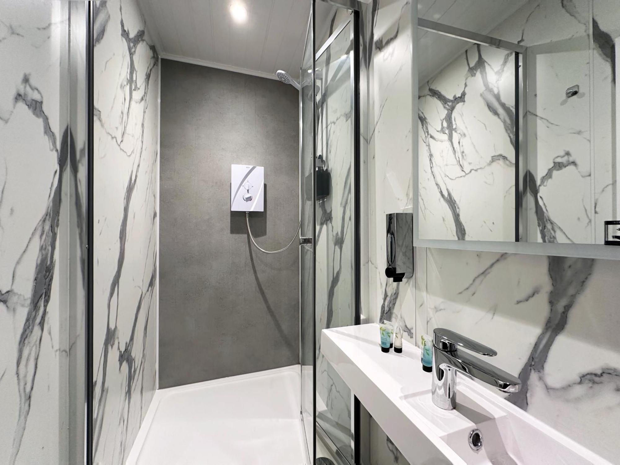 Kensington Studio Hosted By Airoperate Near Notting Hill - 1 Double Bed , 1 Sofa Bed, Ground Floor Apartment Via Private Entrance London Kültér fotó