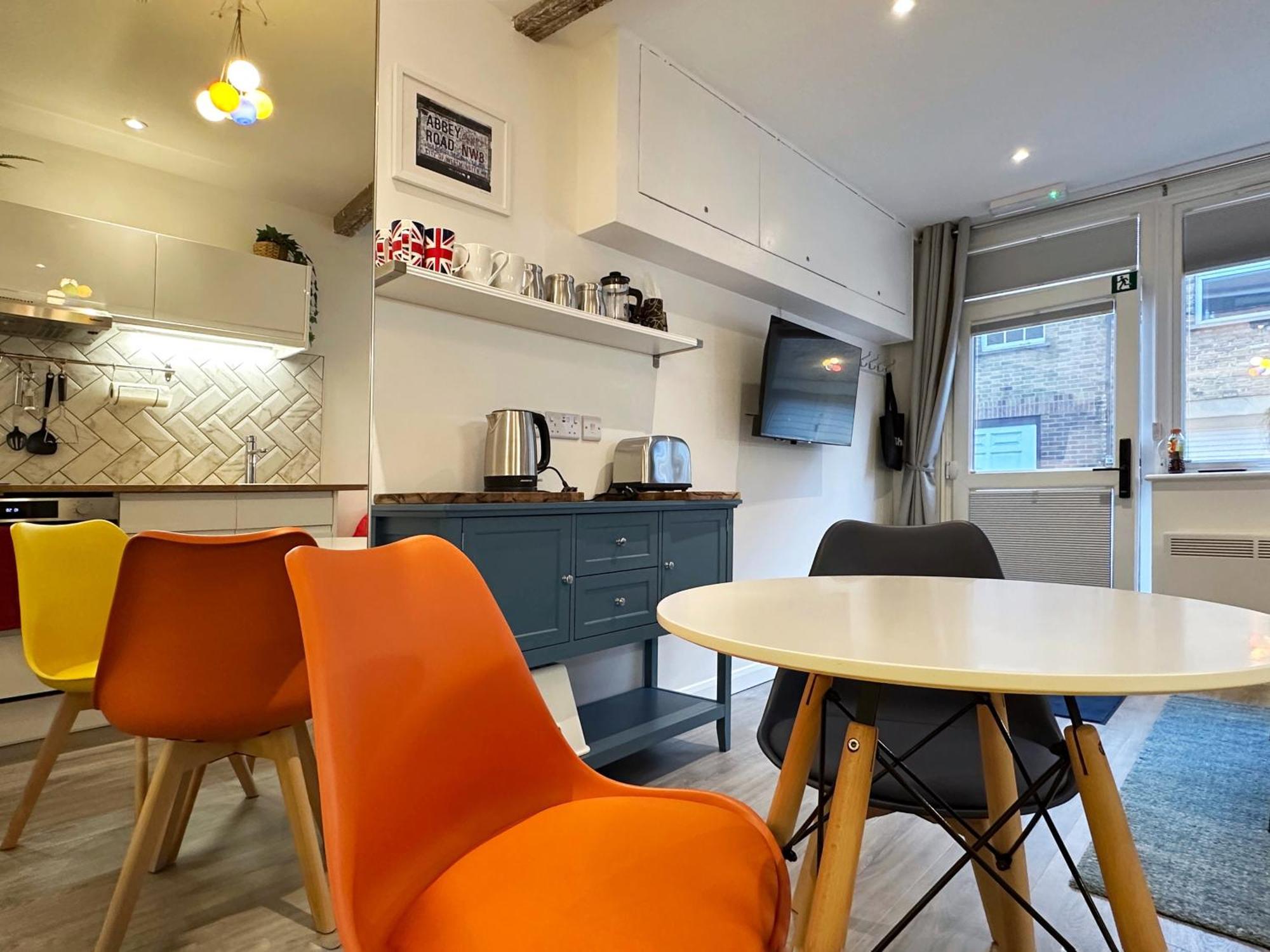 Kensington Studio Hosted By Airoperate Near Notting Hill - 1 Double Bed , 1 Sofa Bed, Ground Floor Apartment Via Private Entrance London Kültér fotó